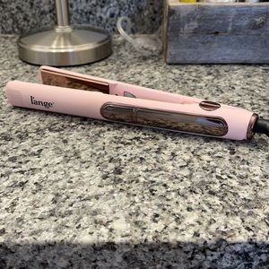 Lange Le Reve Flat Iron.